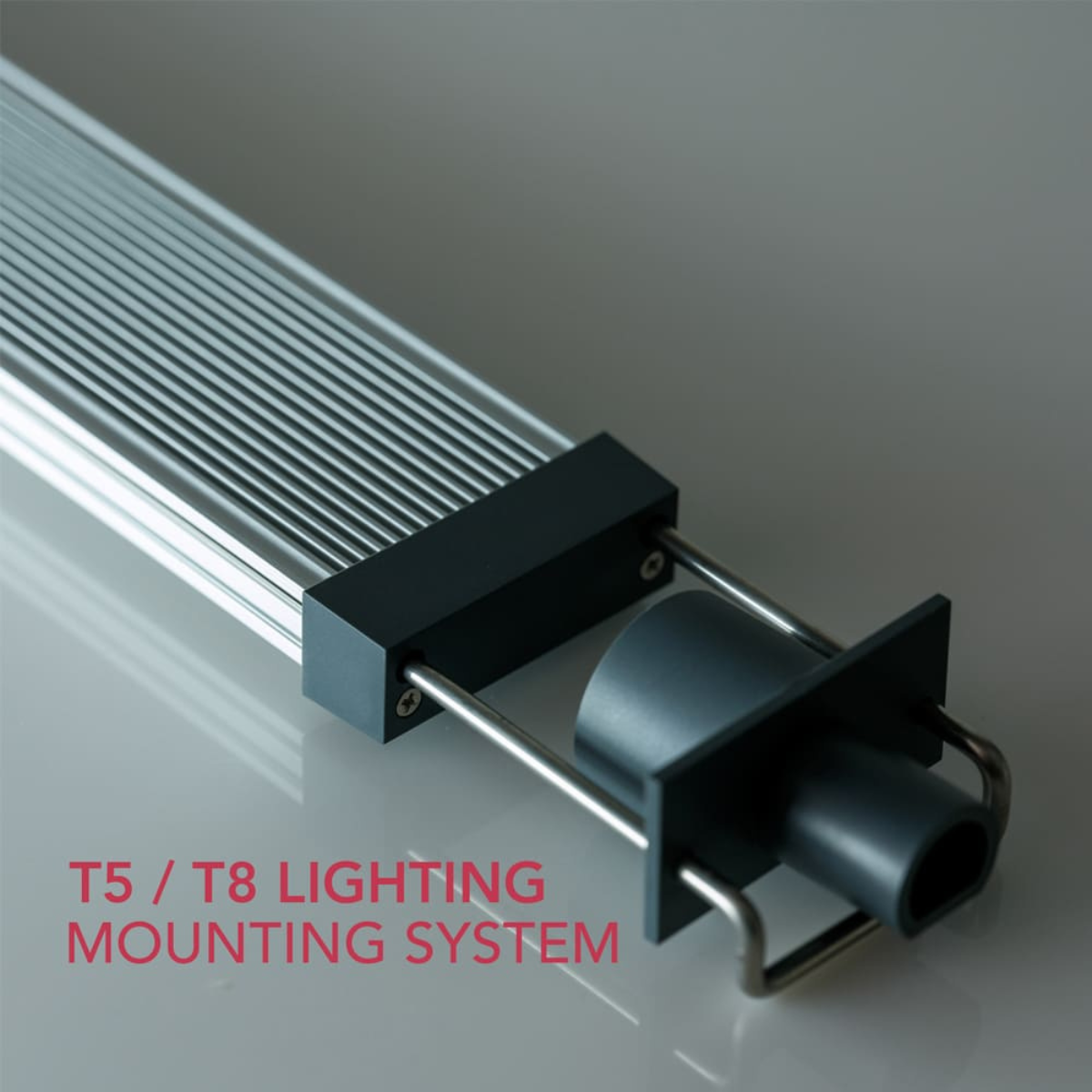 Slim aluminium body of Twinstar G‑Line IV aquarium LED light